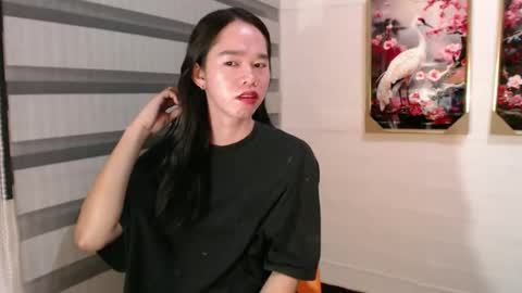 yourtinybunny online show from March 12, 5:46 am