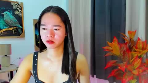 yourtinybunny online show from November 30, 5:25 am