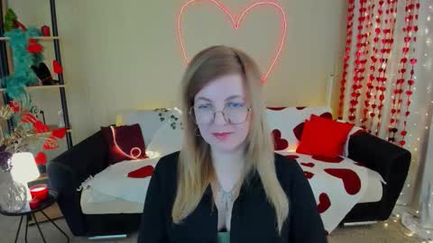 Alice online show from February 24, 9:56 am