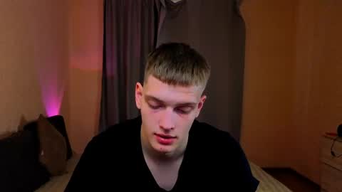 yrshela online show from May 16, 6:32 am