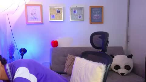 yulian_vasquez online show from November 3, 12:39 pm