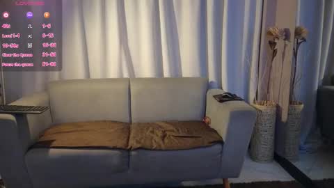 yuliethpetite online show from March 3, 12:01 pm