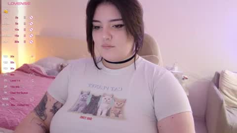 YumemiyaYumi online show from March 28, 2:07 pm