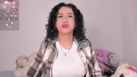 yunahott_ online show from February 15, 5:32 am