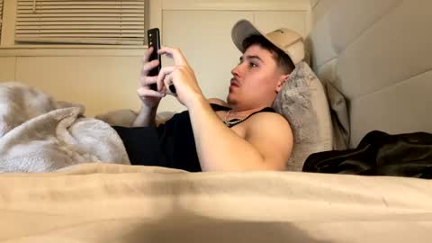 yungstudbev online show from February 27, 2:14 am