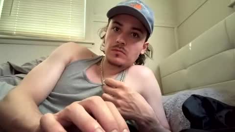yungstudbev online show from May 5, 7:41 pm