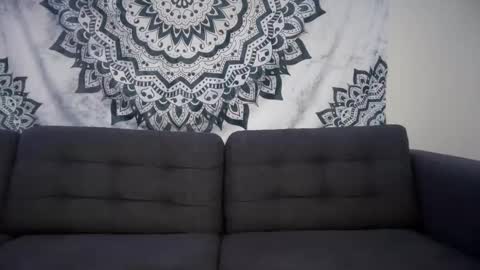 yurdreams_22 online show from October 24, 2:34 am