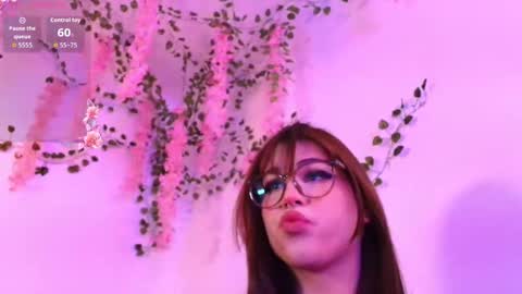 Yuri Stars online show from February 4, 7:01 am