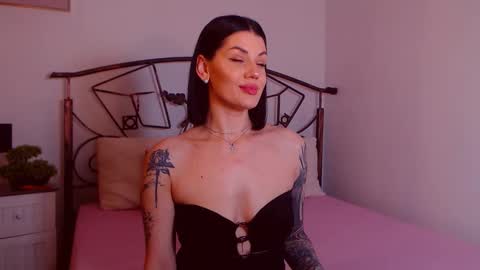 I V Y   online show from February 12, 10:02 pm