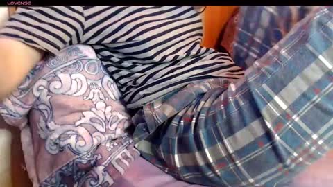 Snapshot of yzza_suave chatting on February 21, 10:04 pm yzza_suave online show from February 21, 10:04 pm