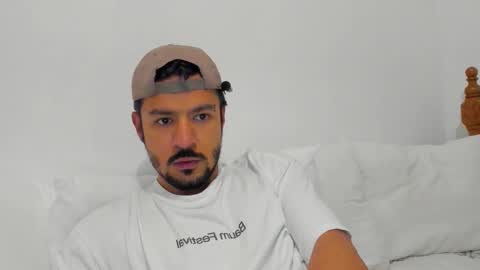 IG unknownickname online show from November 8, 11:02 am