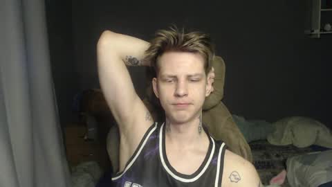 Toshka online show from April 16, 9:39 pm