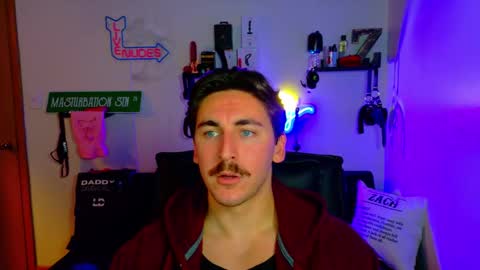 Zach Rhyder online show from November 7, 2:14 am