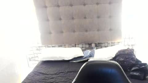 zack_isback online show from April 15, 7:58 pm