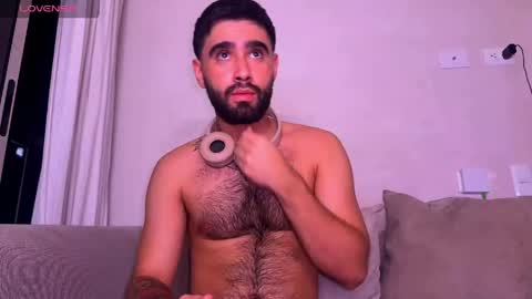 zack_sullivan22 online show from June 2, 1:51 am