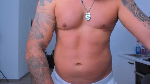 Zack online show from November 19, 1:05 am