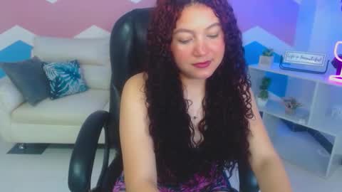 Zahira  online show from November 24, 5:33 pm