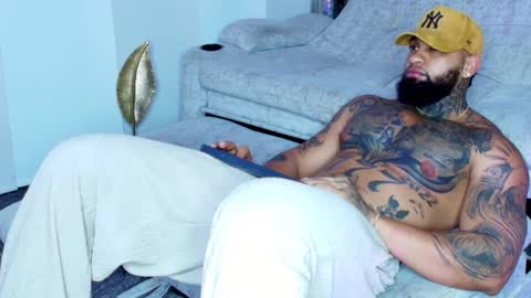 Snapshot of zain_diesel7 chatting on October 1, 8:35 am INSTAGRAM yormanfit7 online show from October 1, 8:35 am