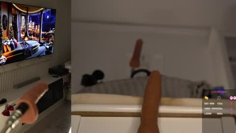 zana online show from February 10, 6:00 pm