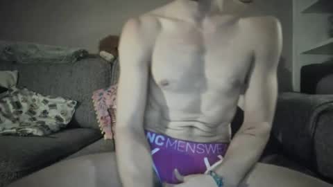 zander1056 online show from November 17, 5:59 pm