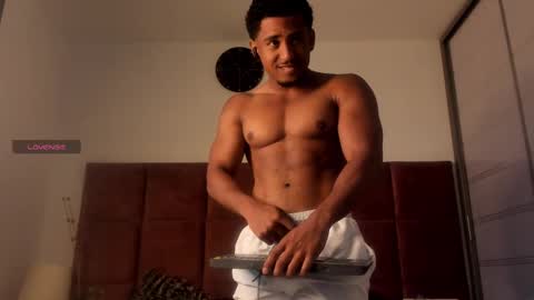 Zane Lux online show from March 8, 12:30 pm