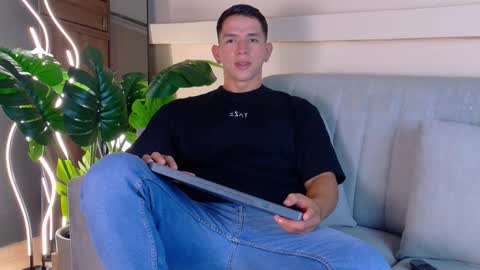 Zane Dawson online show from March 2, 8:37 pm