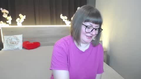 zannadreil online show from March 27, 7:48 pm