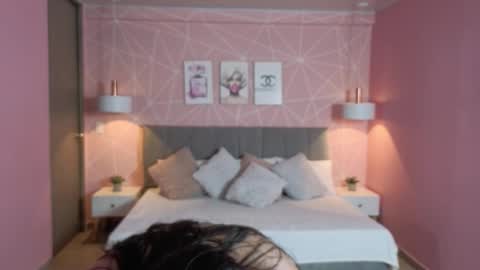 Snapshot of zara__sweet chatting on October 15, 1:23 pm Zara Sweet online show from October 15, 1:23 pm