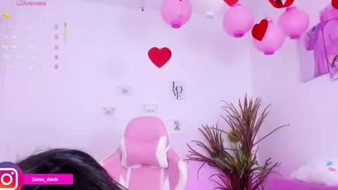 Zara online show from February 15, 11:25 pm