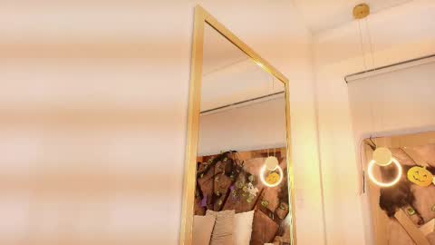 Zarah Andrews online show from October 8, 12:11 pm