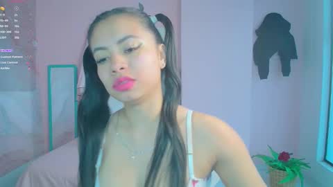 Zarah  online show from February 17, 6:06 pm