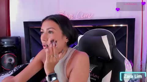 Zara Lim  online show from October 14, 8:45 pm