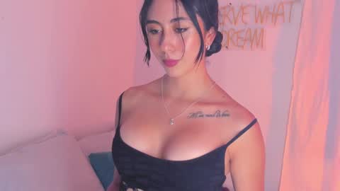   online show from September 8, 7:02 pm