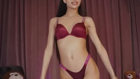 zariaavera online show from May 5, 4:30 am