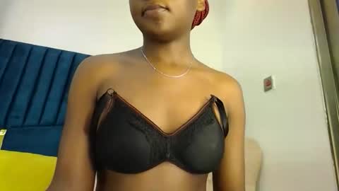 zariah online show from March 21, 6:19 am