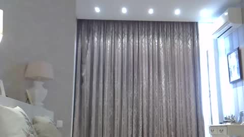 Zarina Swift online show from March 13, 4:49 am