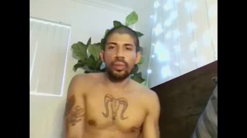 zayden online show from November 5, 12:01 am