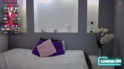 Karolyne online show from November 23, 11:30 am