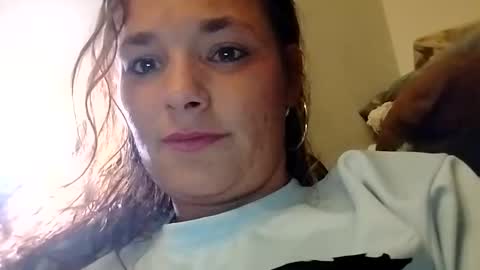 Snapshot of zellelajay2009 chatting on October 27, 6:24 am KENDAL Kaylee online show from October 27, 6:24 am