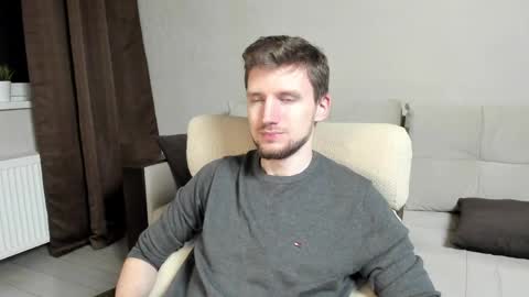 Andrew online show from April 4, 7:43 pm