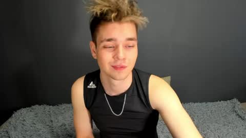 Ethan online show from May 1, 2:38 am