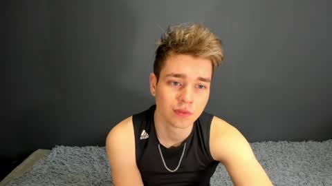 Ethan online show from May 13, 2:21 am