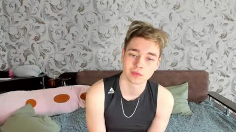 Ethan online show from May 14, 2:54 am