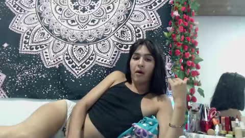 zeus693769 online show from June 20, 2:51 am