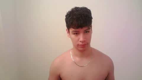 zeus_183 online show from December 19, 3:07 pm