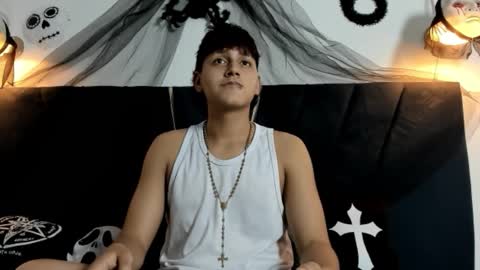 Snapshot of zeusapollofuck chatting on October 15, 1:09 am zeusapollofuck online show from October 15, 1:09 am