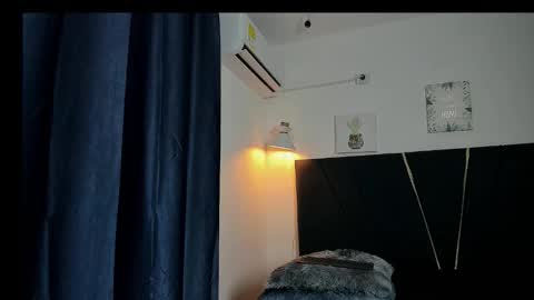 zeusfuck_ online show from November 14, 2:36 am