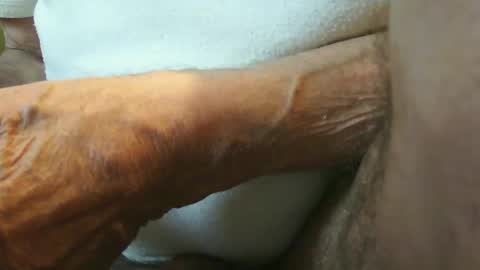 zevioo77 online show from December 23, 7:38 am