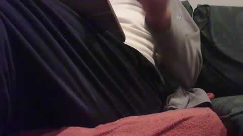 zevioo77 online show from December 23, 8:47 pm