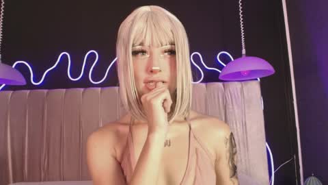 zhally_dee online show from March 30, 7:25 pm